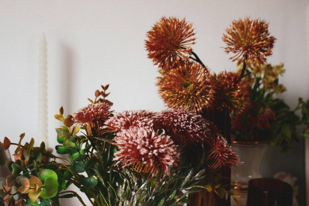 Home Floral Centerpieces: 7 Proven Tips to Avoid Painful Decorating Mistakes